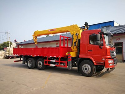 宇洋隨車吊廠家專業(yè)出售隨車吊，歡迎來(lái)電咨詢