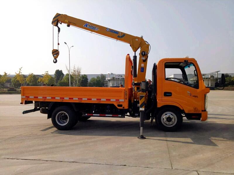 唐俊藍(lán)牌徐工3.2噸5噸小型隨車吊產(chǎn)品展示