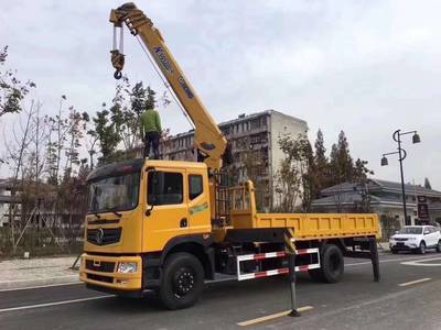 東風(fēng)8噸隨車(chē)吊 多功能重載利器，廠家直推保障品質(zhì)與價(jià)值