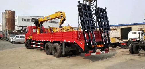 隨車(chē)吊核心參數(shù)詳解 選購(gòu)與作業(yè)的關(guān)鍵指南